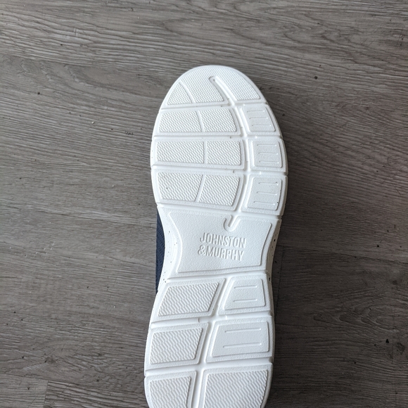 Johnston & Murphy size 10.5 men's us runners - Picture 4 of 4